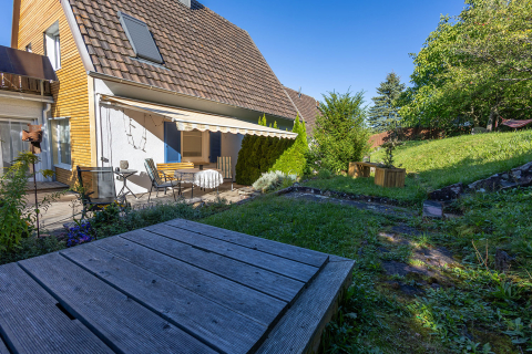 Die Terrasse mit Garten in der Ferienwohnung Bauland in Buchen (Odenwald)