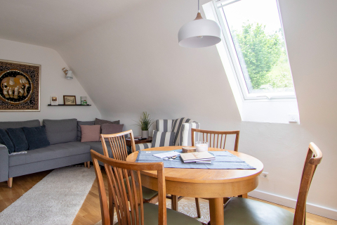 Das Wohnzimmer in der Ferienwohnung Odenwald in 74722 Buchen (Odenwald). 
