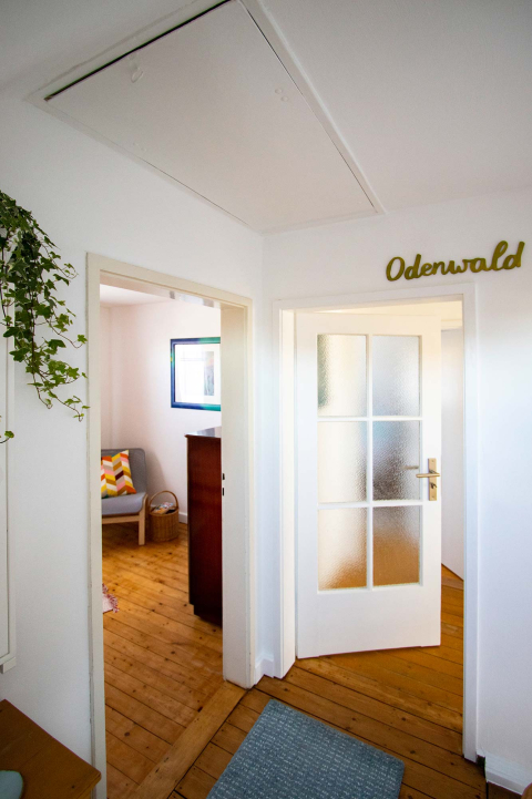 Treppenhaus und Leseecke in der Ferienwohnung Odenwald in 74722 Buchen (Odenwald).