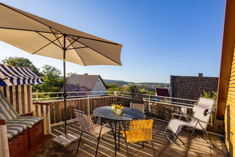 Der Balkon in der Ferienwohnung Odenwald in Buchen. 